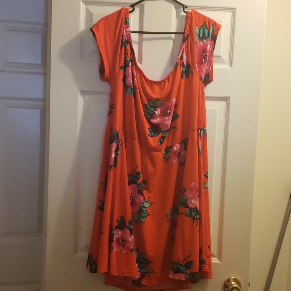Plus size dress